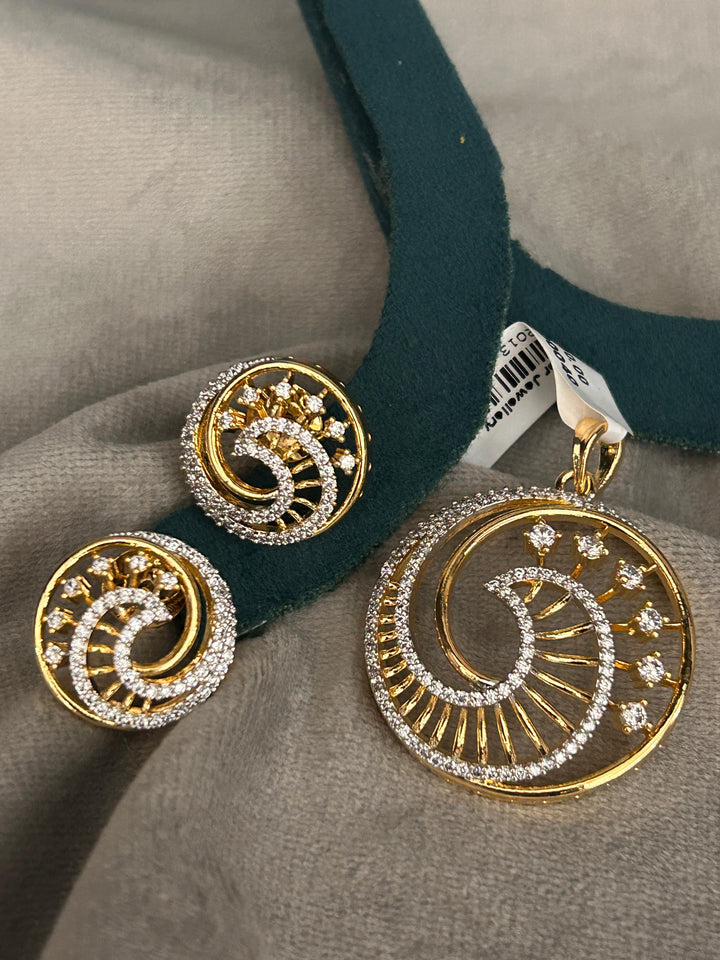 Golden Spiral Shine Pendant Set