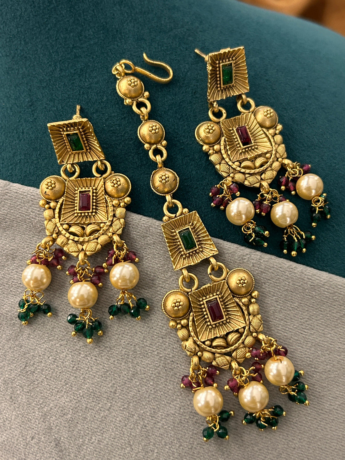 Antique Pearl Temple Choker Set with Earrings & Maang Tikka