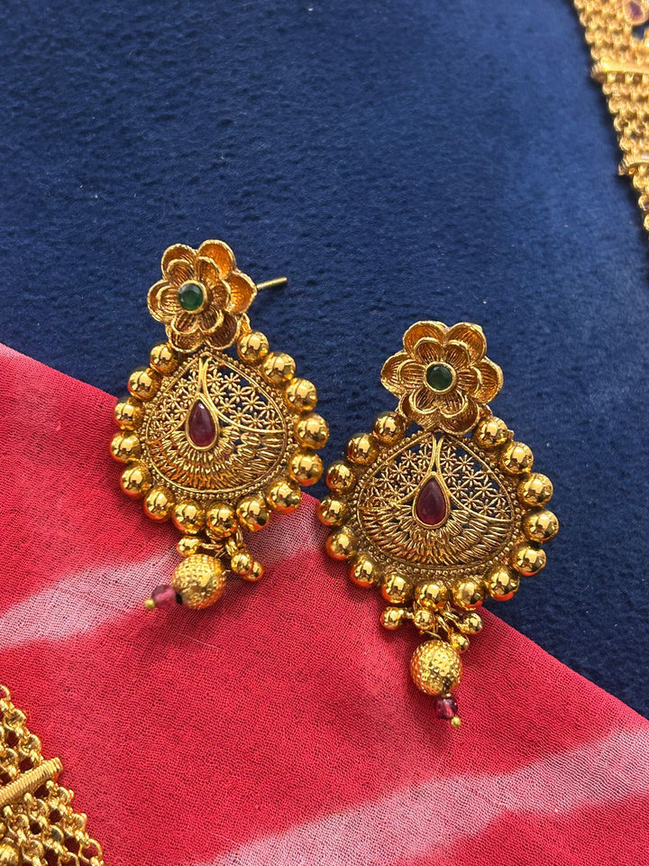 Antique Gold Lakshmi Kasu Mala Necklace with Earrings