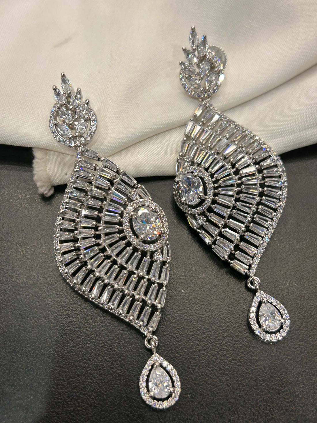 Luxury CZ Fan-Shaped Drop Earrings