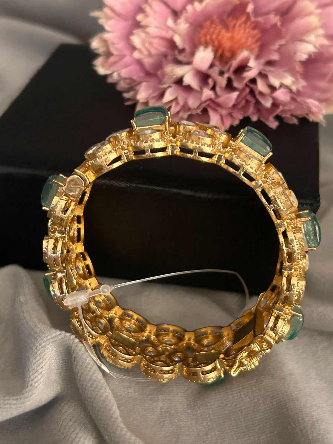 Emerald Green Kundan Openable Bracelet