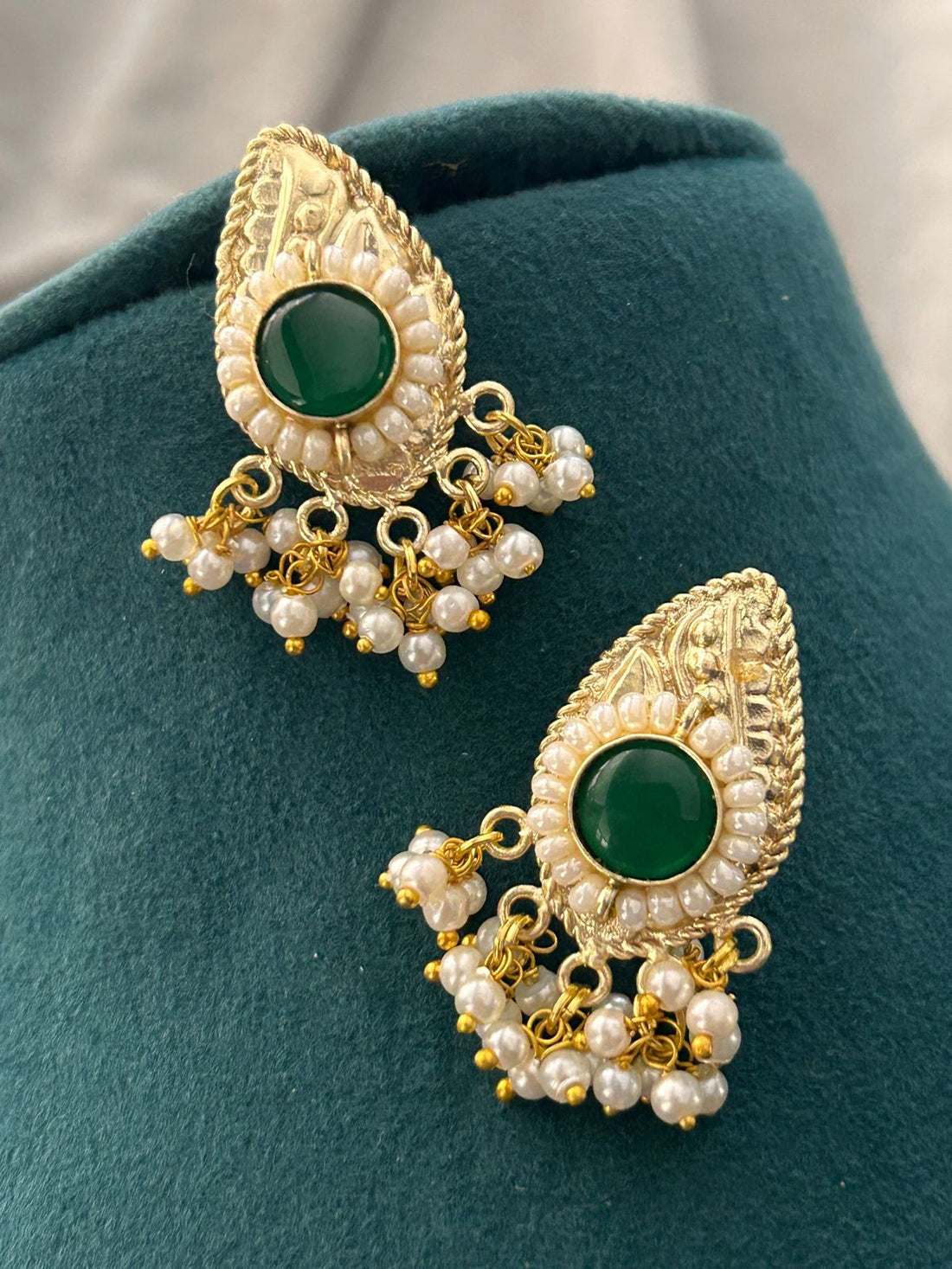 Royal Kundan Pearl Choker Set with Green Stone Earrings