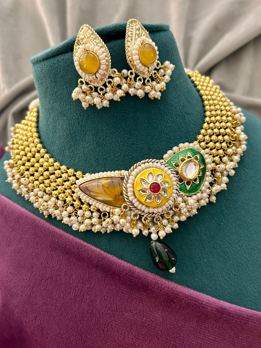 Regal Kundan Pearl Choker Set with Earrings