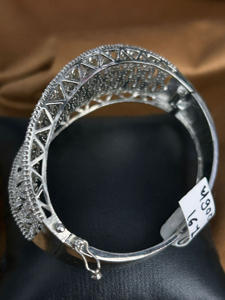 Silver Diamond Look Openable Bracelet with Baguette CZ