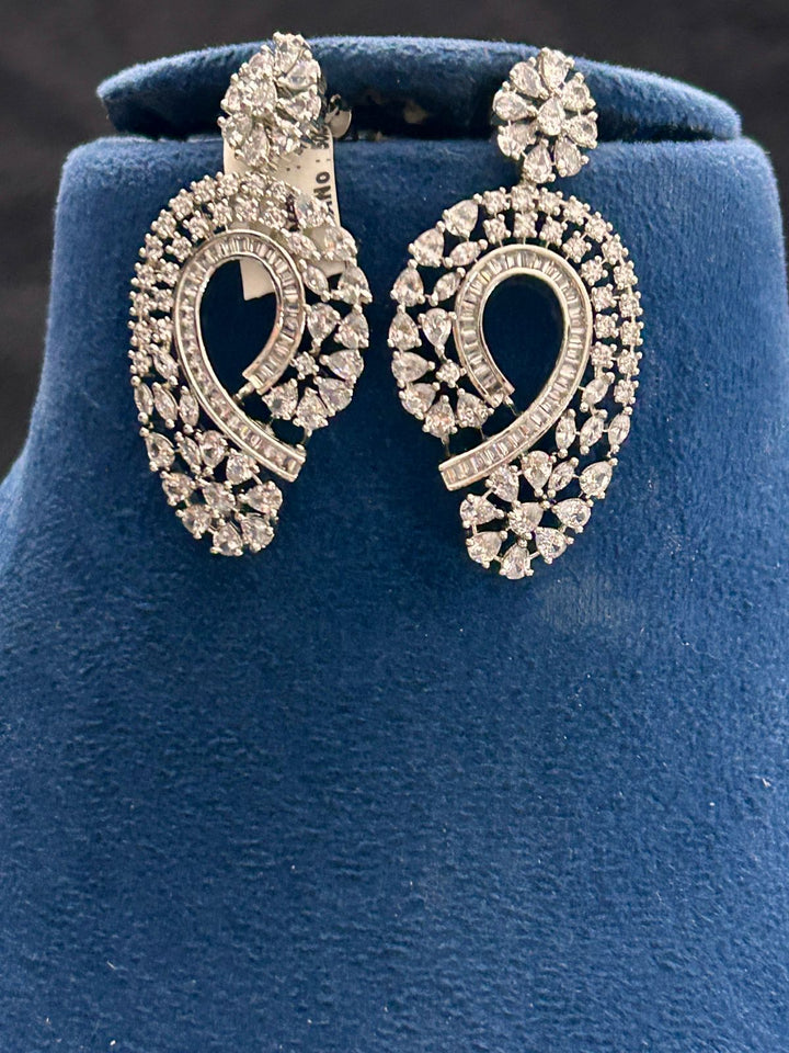Elegant Diamond Paisley Necklace Set with Earrings