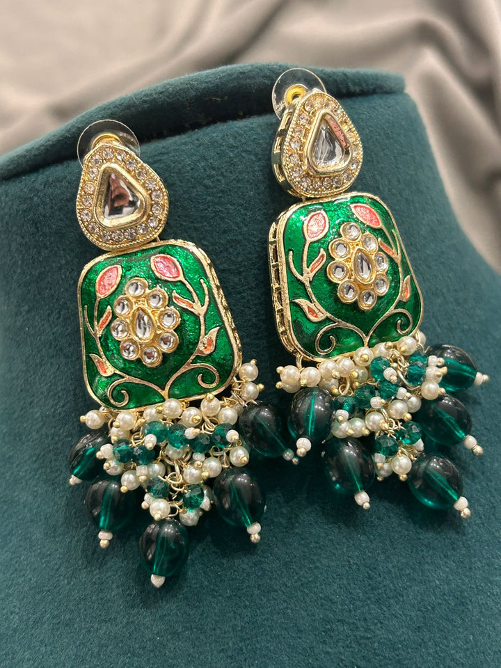 Green Enamel Kundan Choker Set with Pearls & Earrings