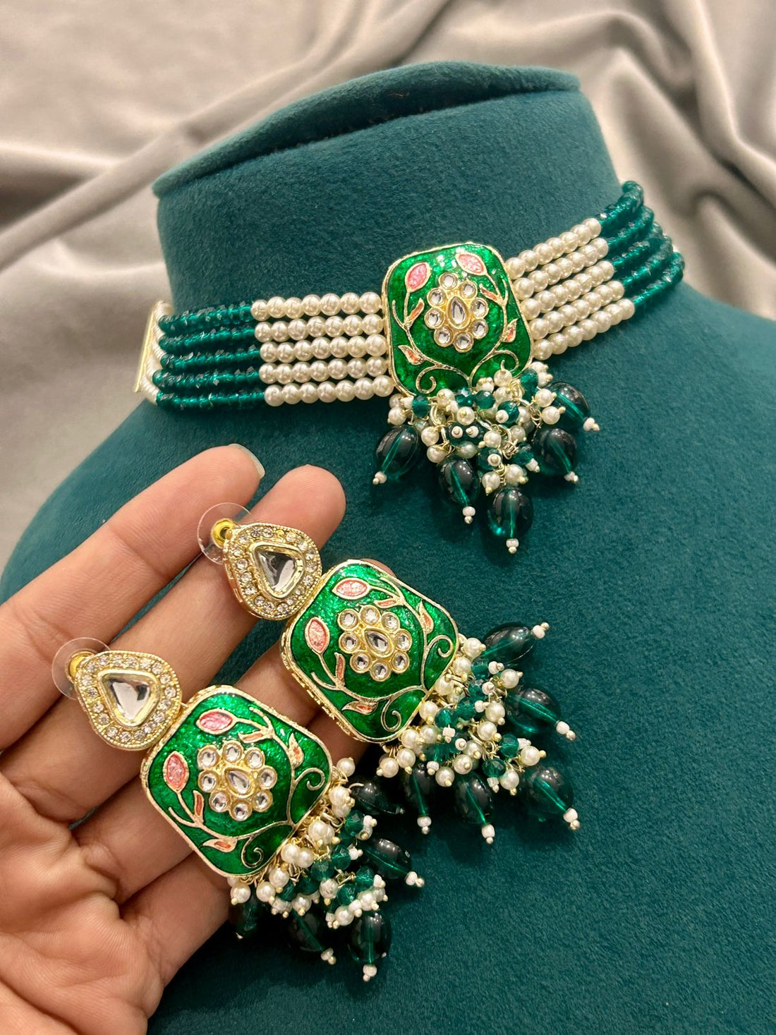 Green Enamel Kundan Choker Set with Pearls & Earrings