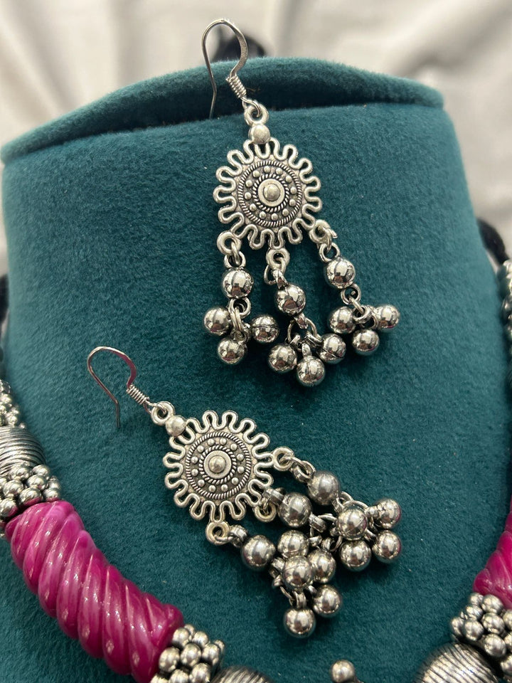 Oxidized Silver Round Pendant Necklace Set with Pink Beads & Earrings