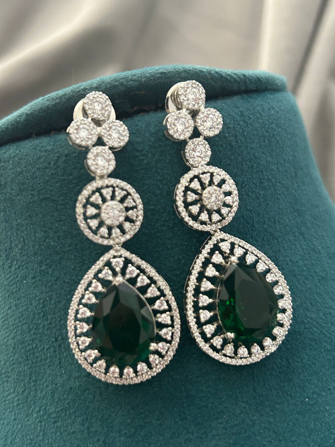Emerald Drop Diamond Look Necklace Set