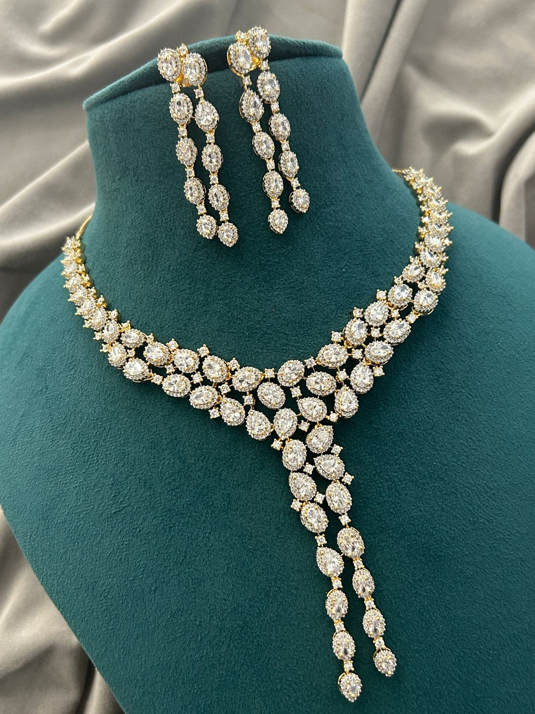 Y-Shape Diamond Look Necklace Set