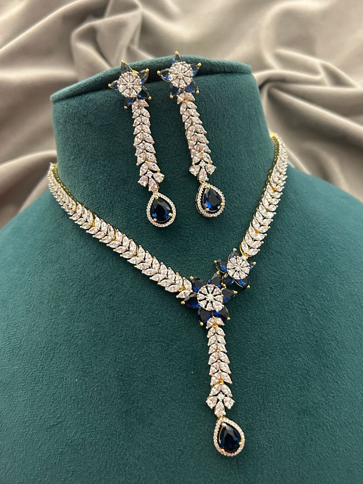 Royal Bloom Blue Diamond Look Necklace Set