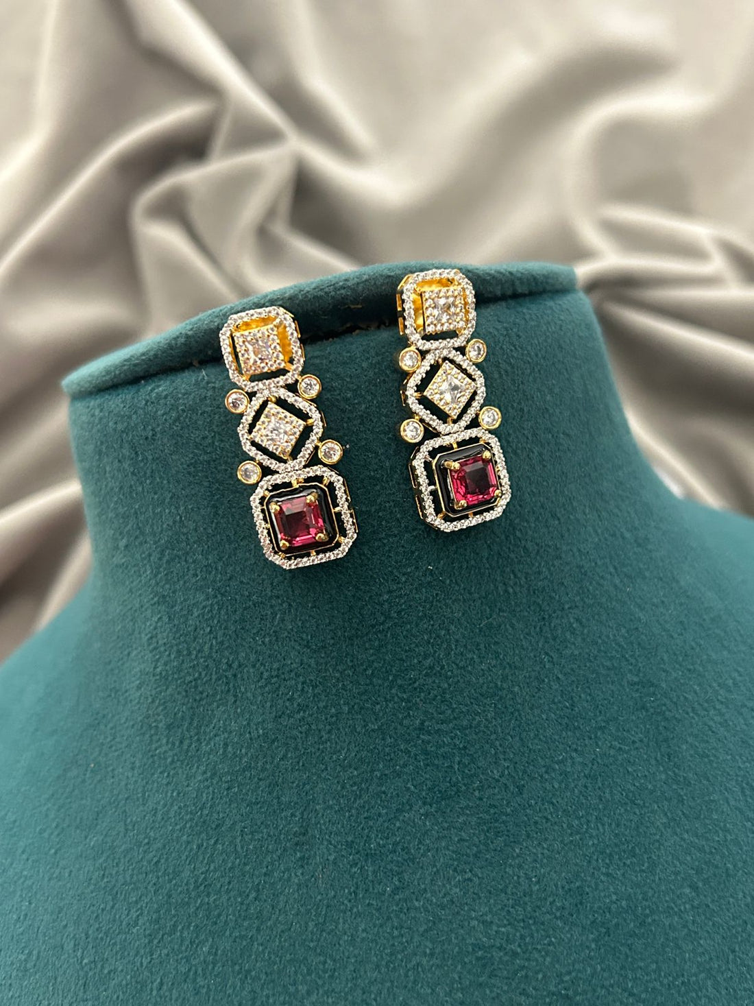 Regal Ruby Square Diamond Look Necklace Set