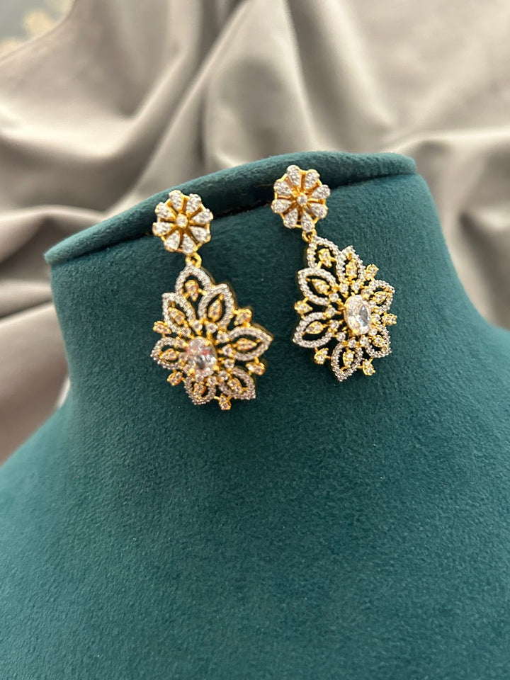 Golden Floral Diamond Look Choker Necklace Set