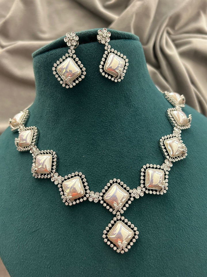 Crystal Luxe Diamond Look Necklace Set