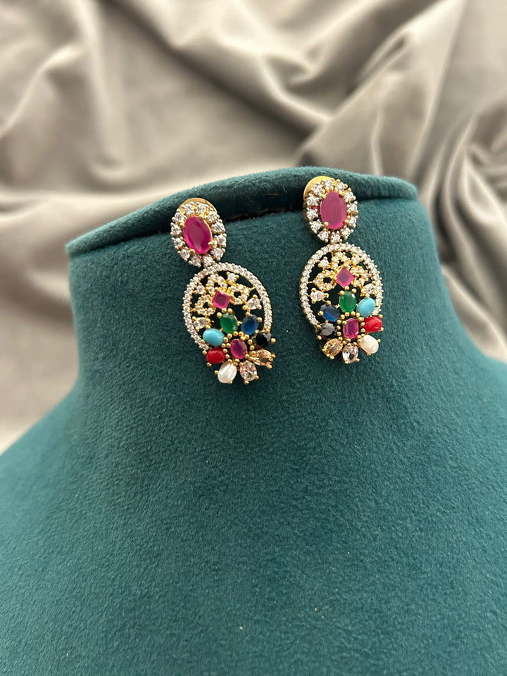 Navratna Radiance Diamond Look Necklace Set