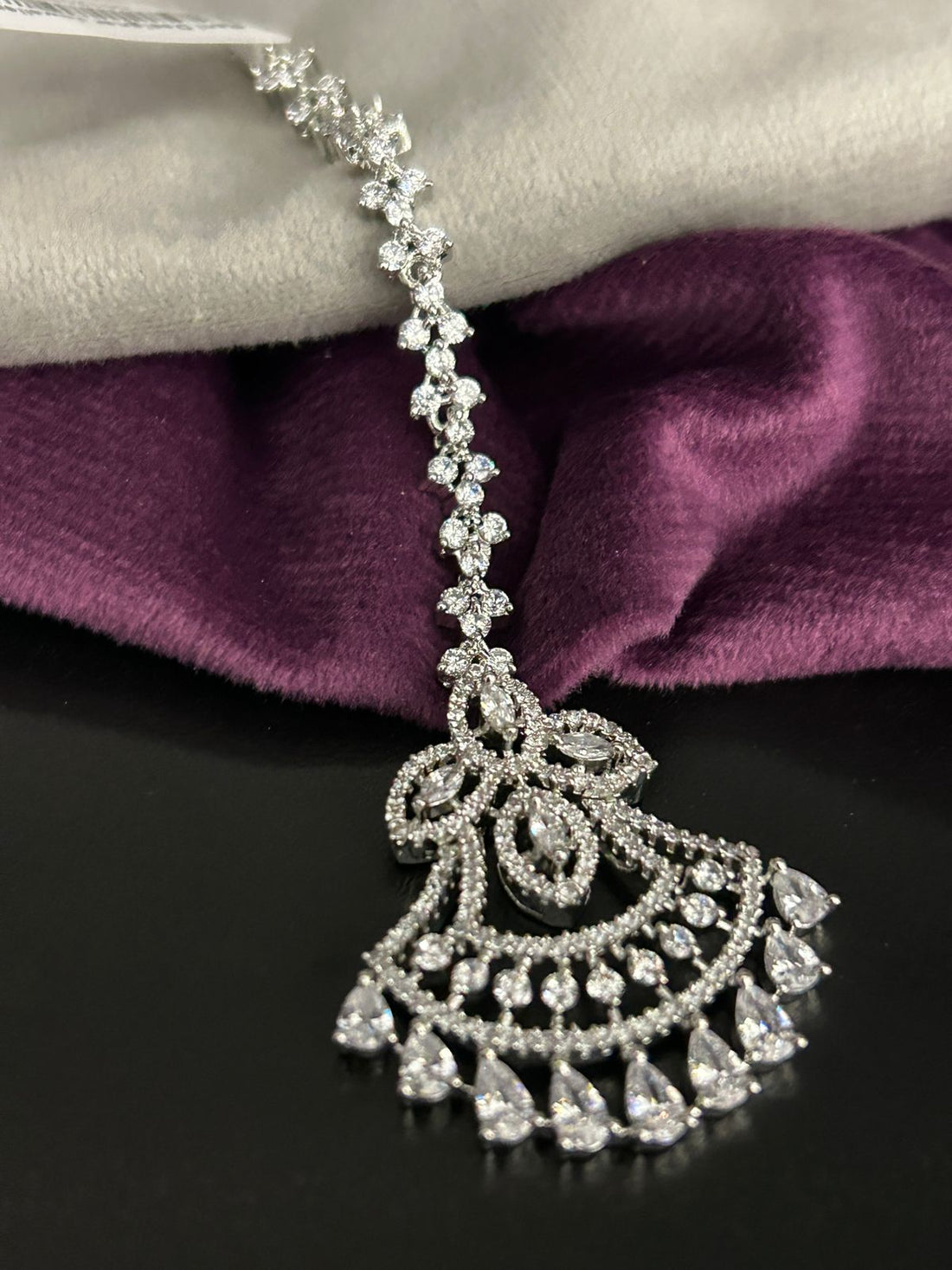 Elegant Diamond Look Maang Tikka with Leaf & Drop Design
