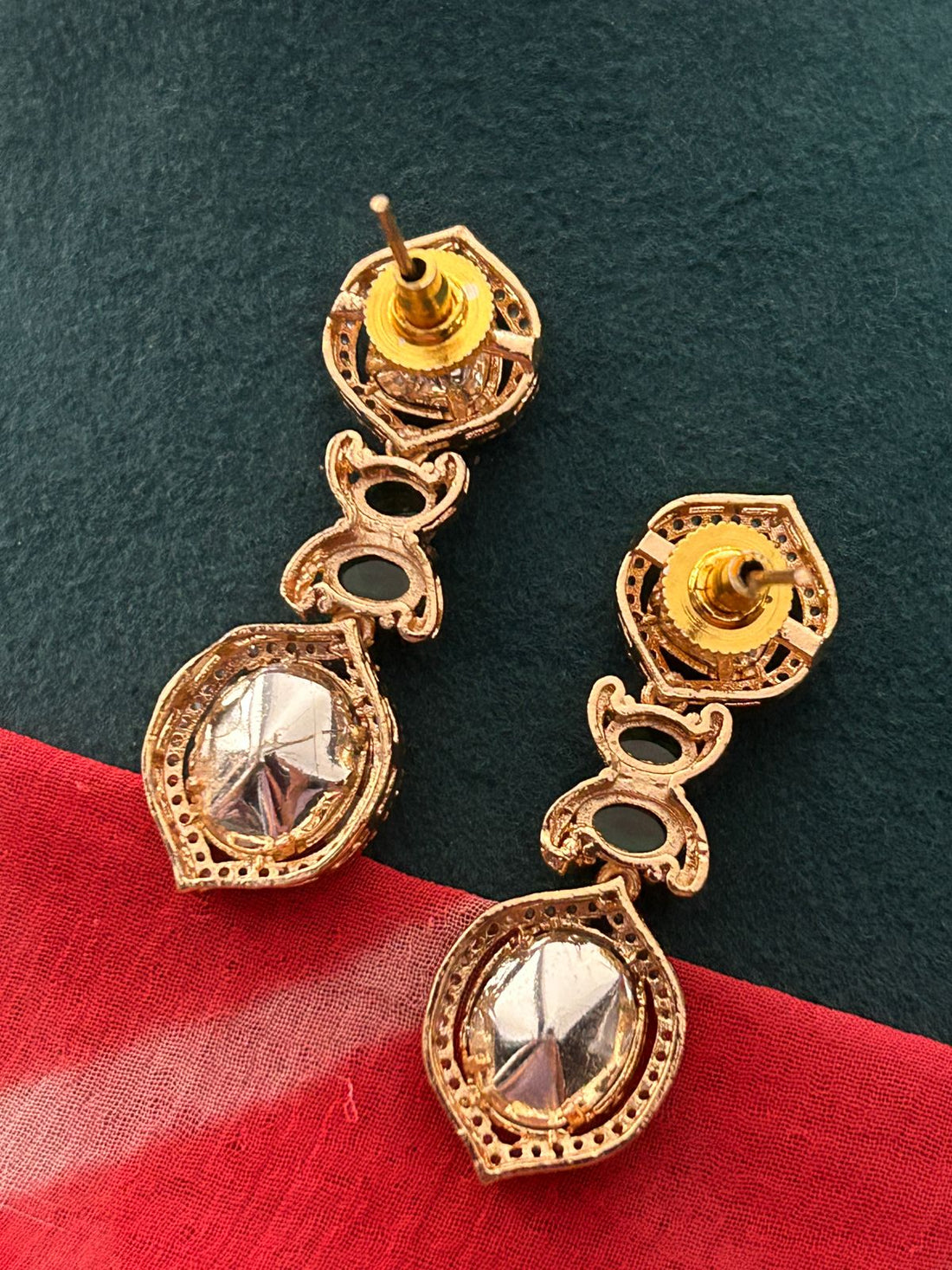 Emerald Green Kundan Choker Necklace Set with Earrings – Gold Finish