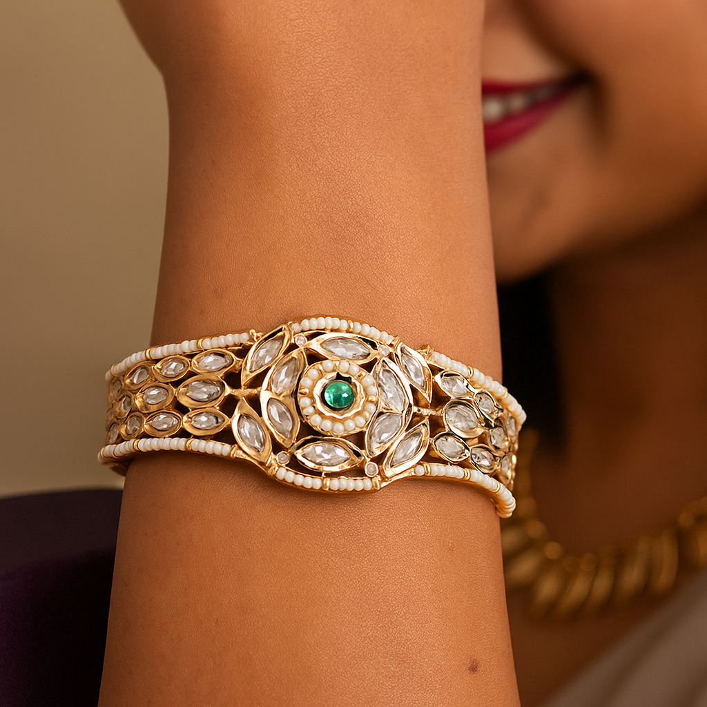 Royal Kundan Pearl Bangle with Emerald Centerpiece