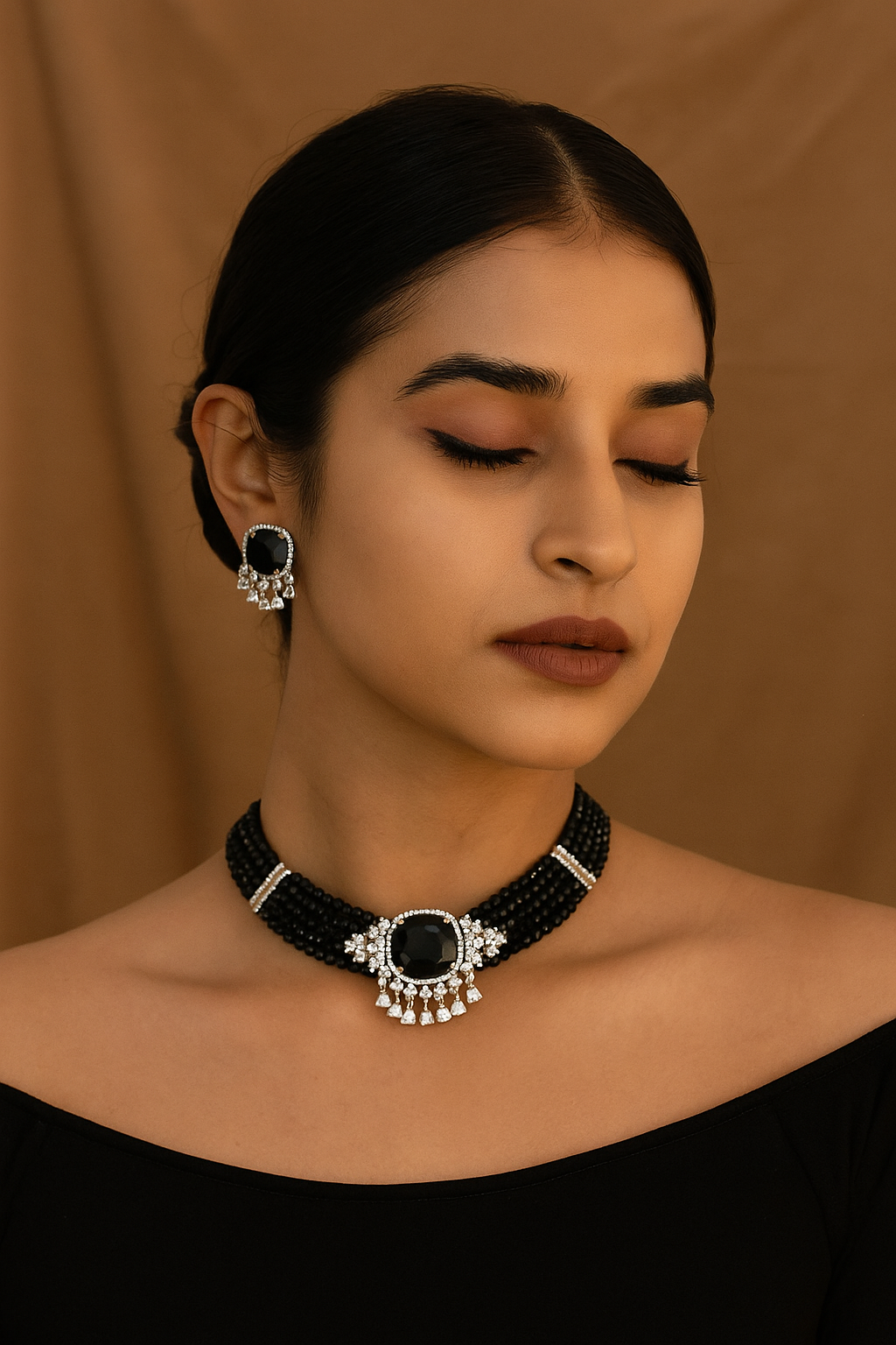 Elegant Black Stone Diamond Choker Set