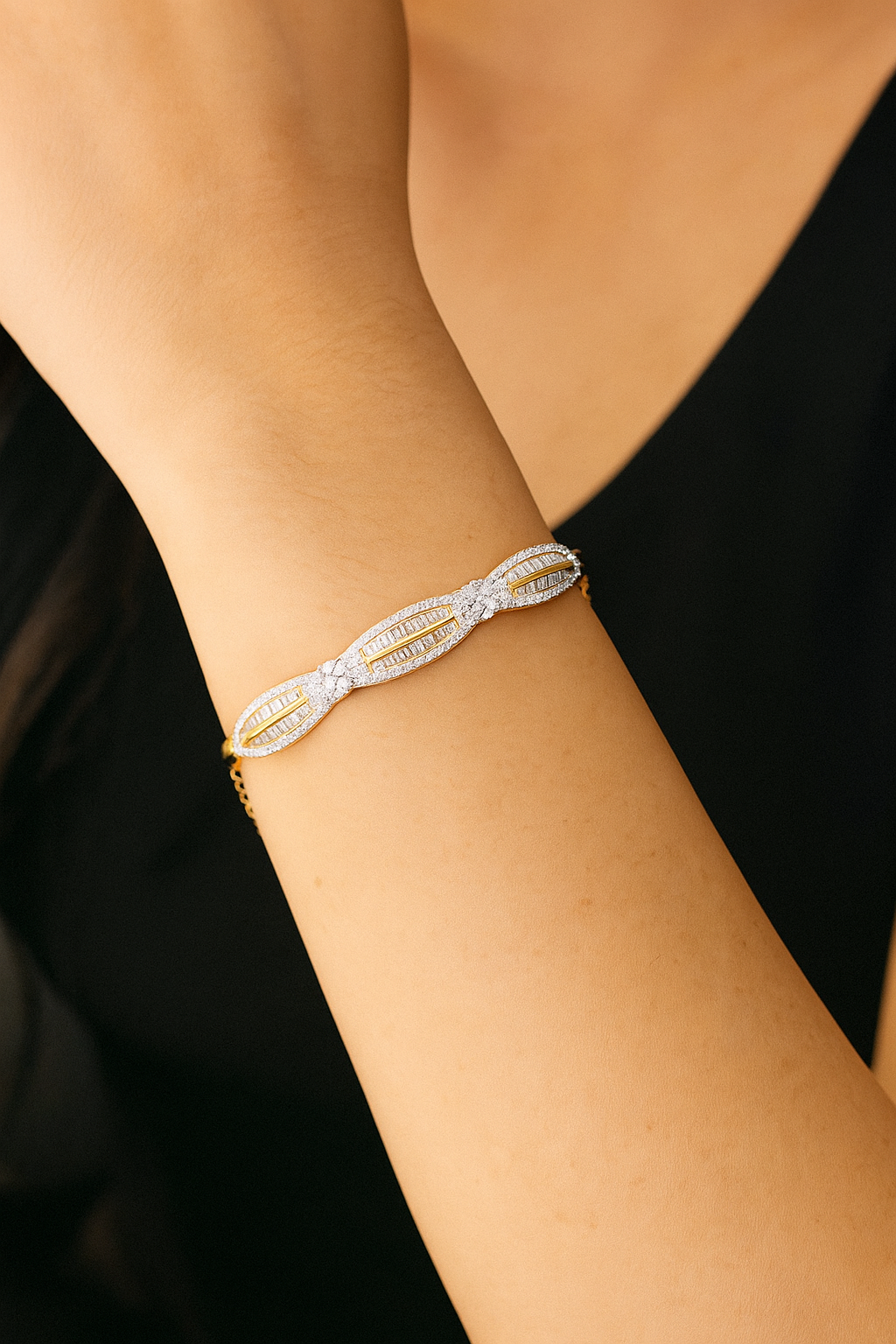 Dual Tone Baguette Stone Openable Bracelet