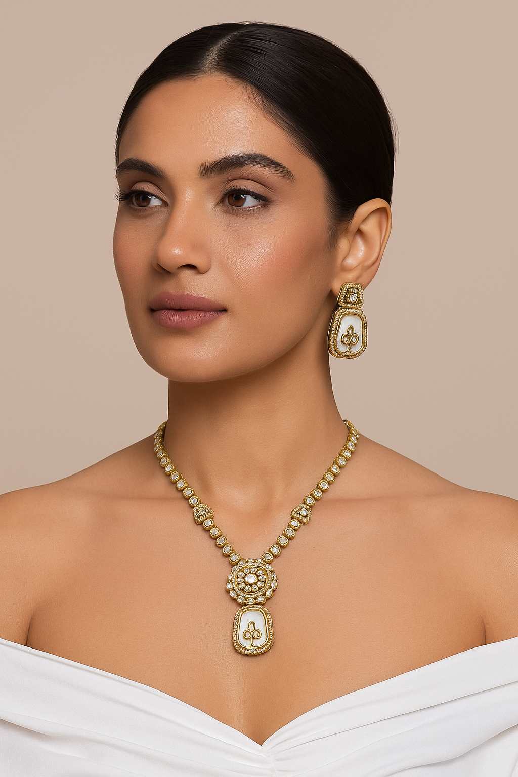 Elegant White Stone Kundan Necklace Set with Earrings & Maang Tikka