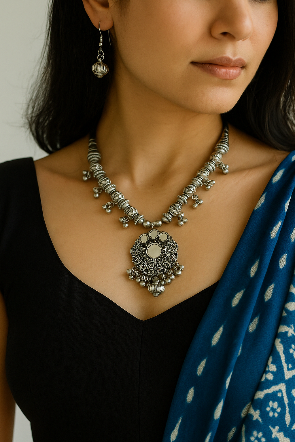 Oxidized Silver Round Pendant Necklace Set with Earrings