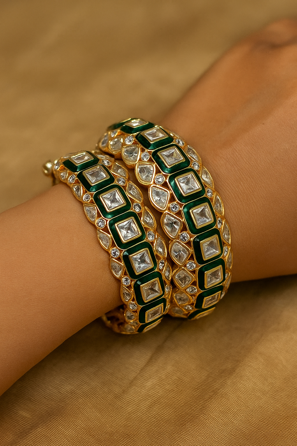 Royal Emerald Green Kundan Openable Bangles – Premium Bridal Finish