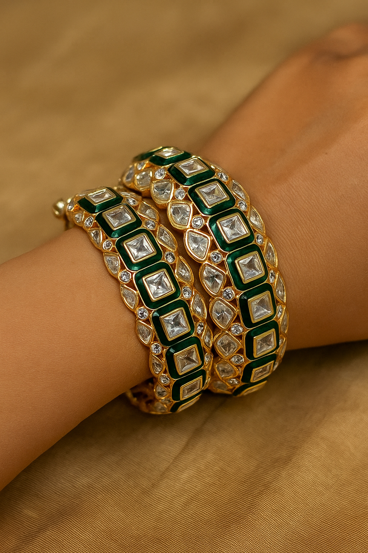 Royal Emerald Green Kundan Openable Bangles – Premium Bridal Finish
