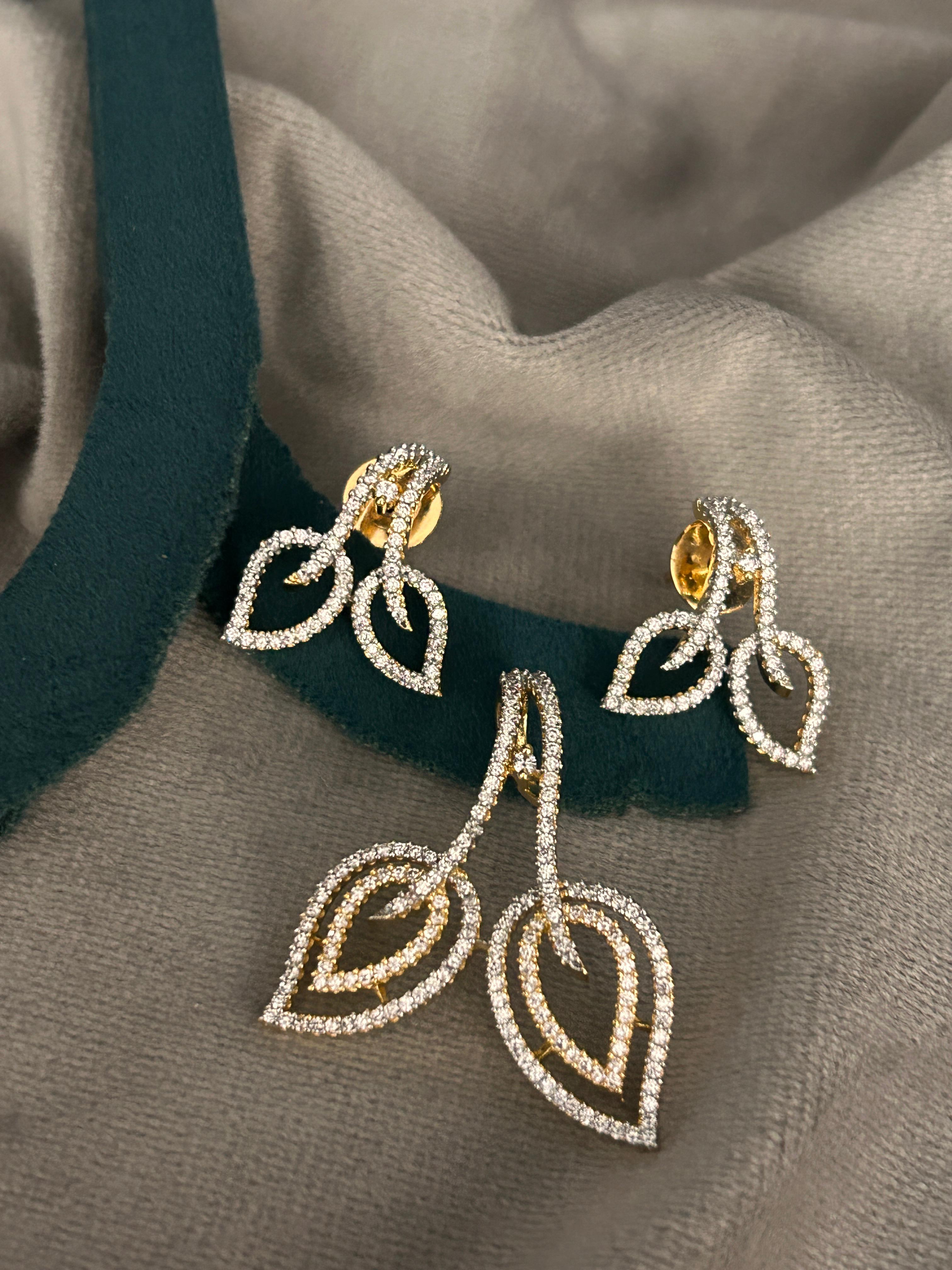 Golden Leaf Cascade Pendant Set