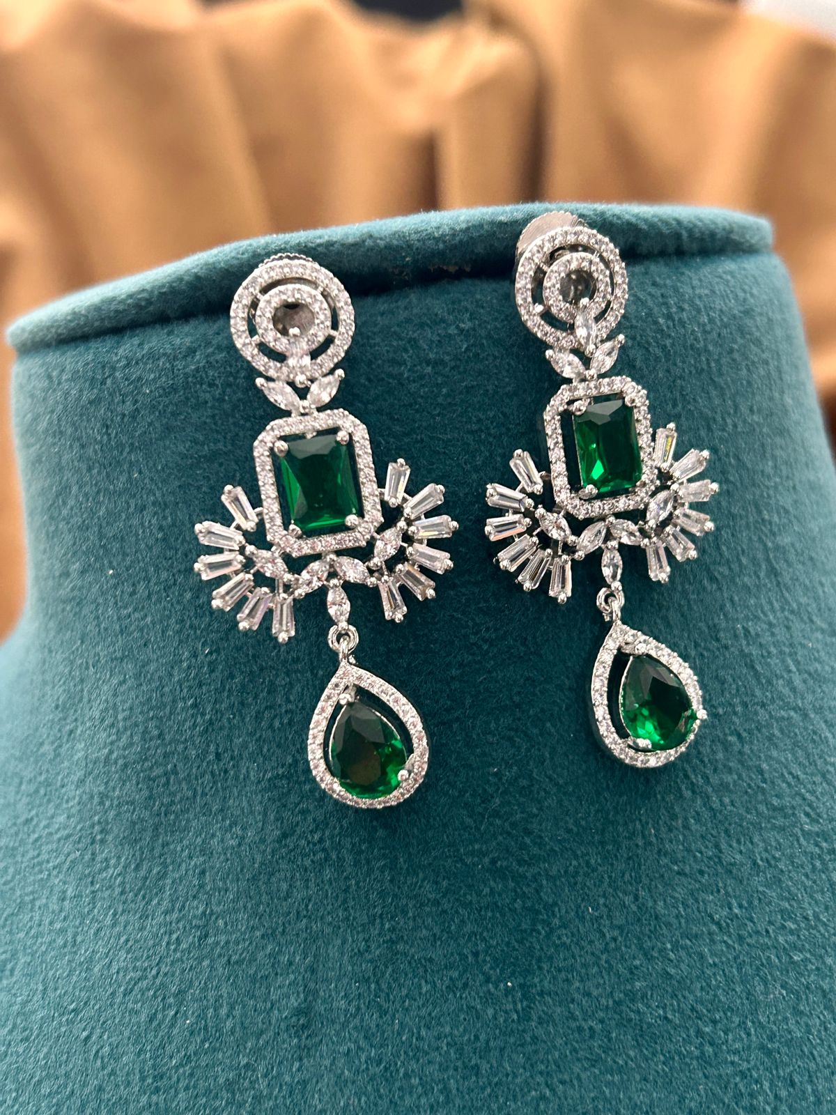Emerald Green Diamond Choker Set with Statement Earrings