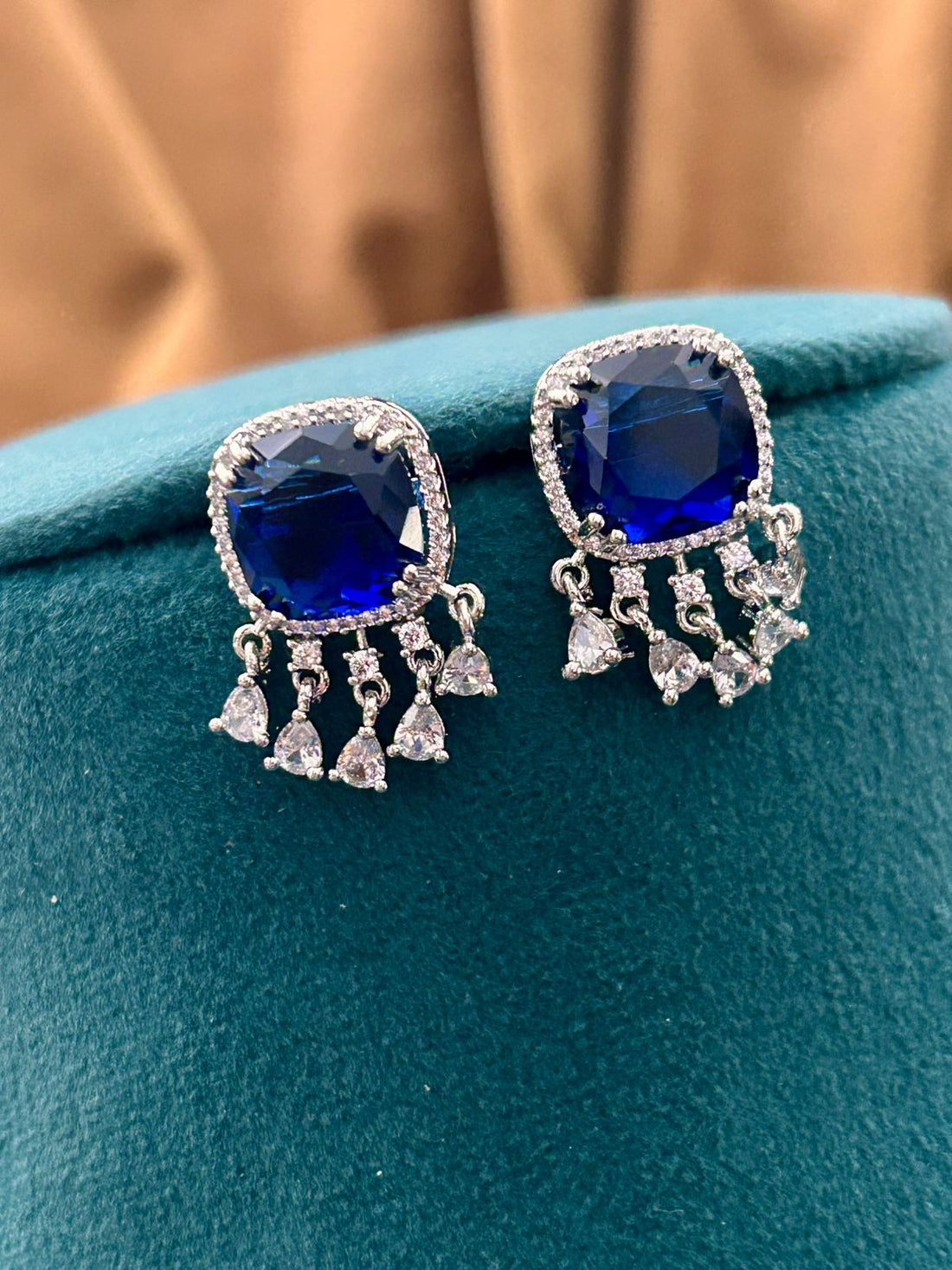 Royal Blue Stone Diamond Choker Set