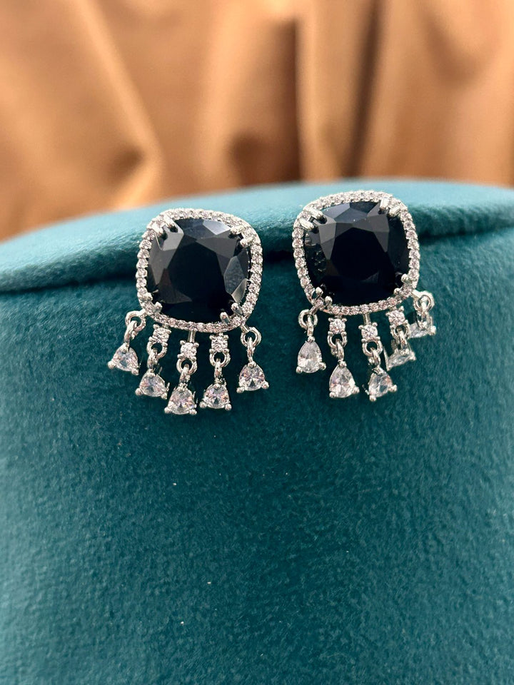Elegant Black Stone Diamond Choker Set