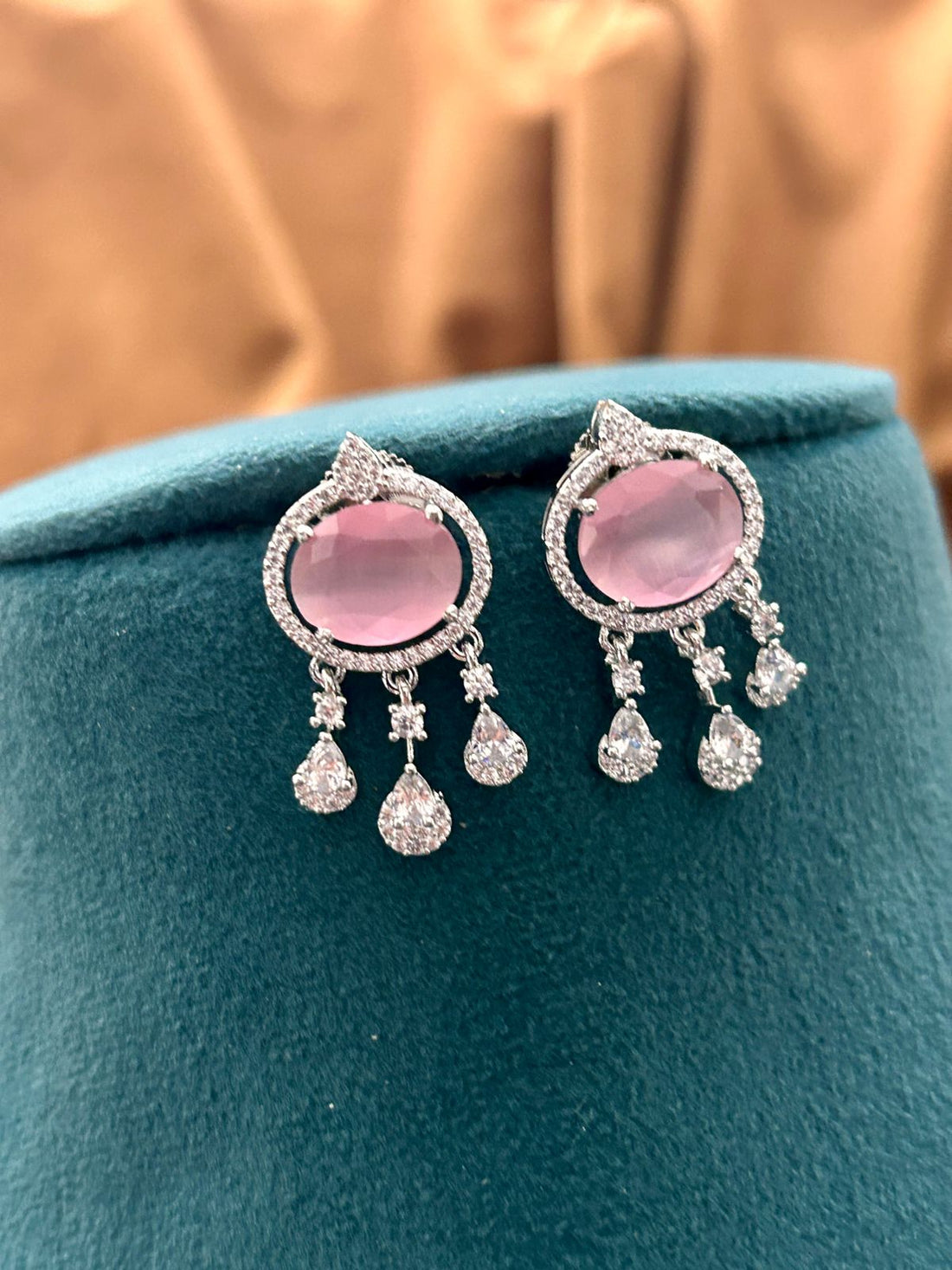 Blush Pink Elegance Diamond Choker Set