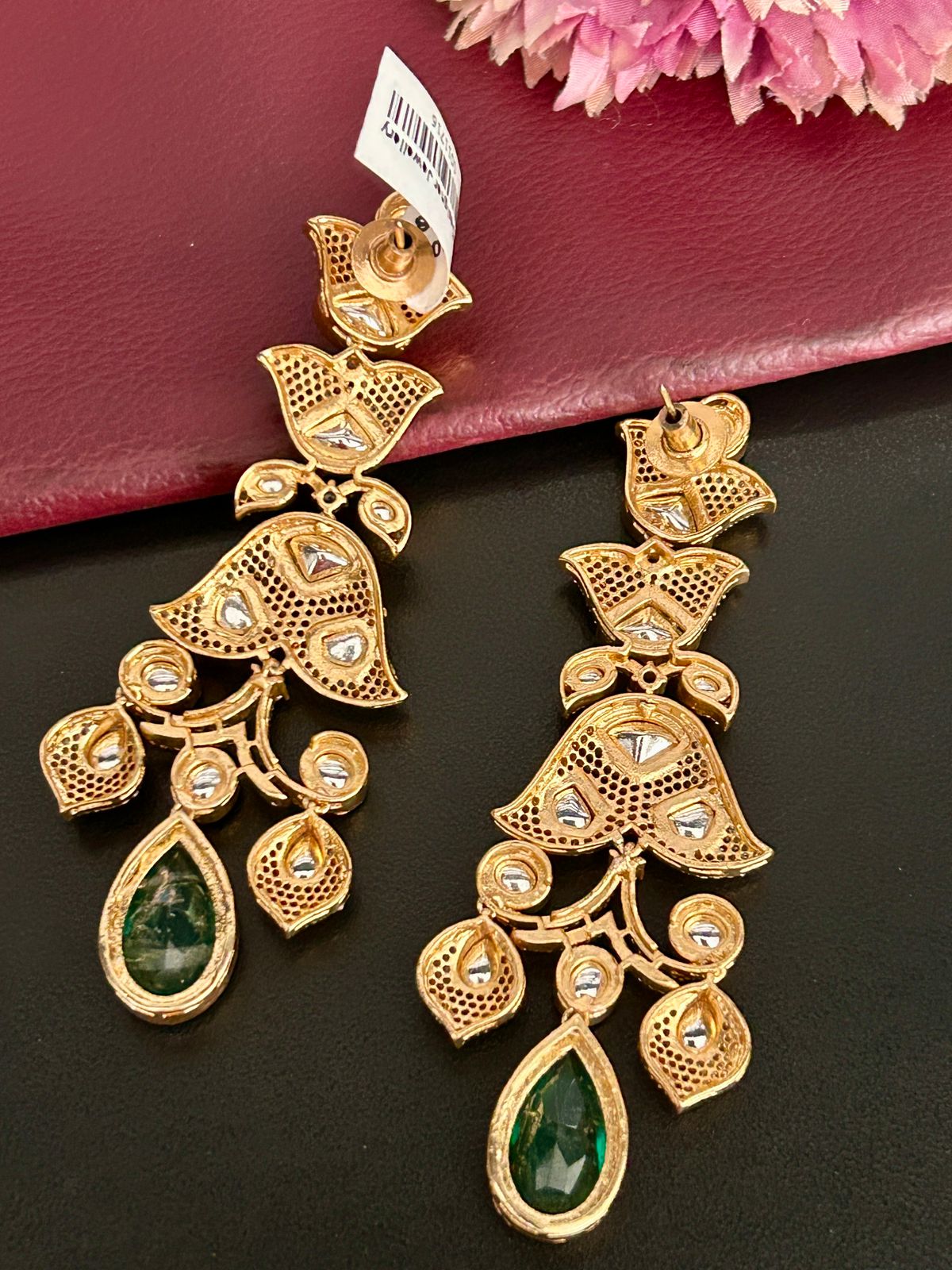 Emerald Green Tear Drop Kundan Earrings – Luxury Bridal Jewellery