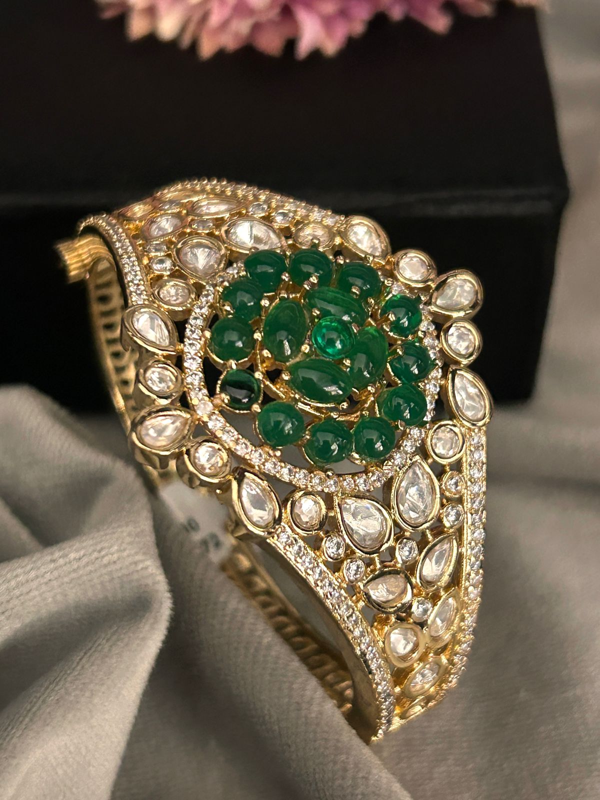 Emerald Green Kundan Bracelet