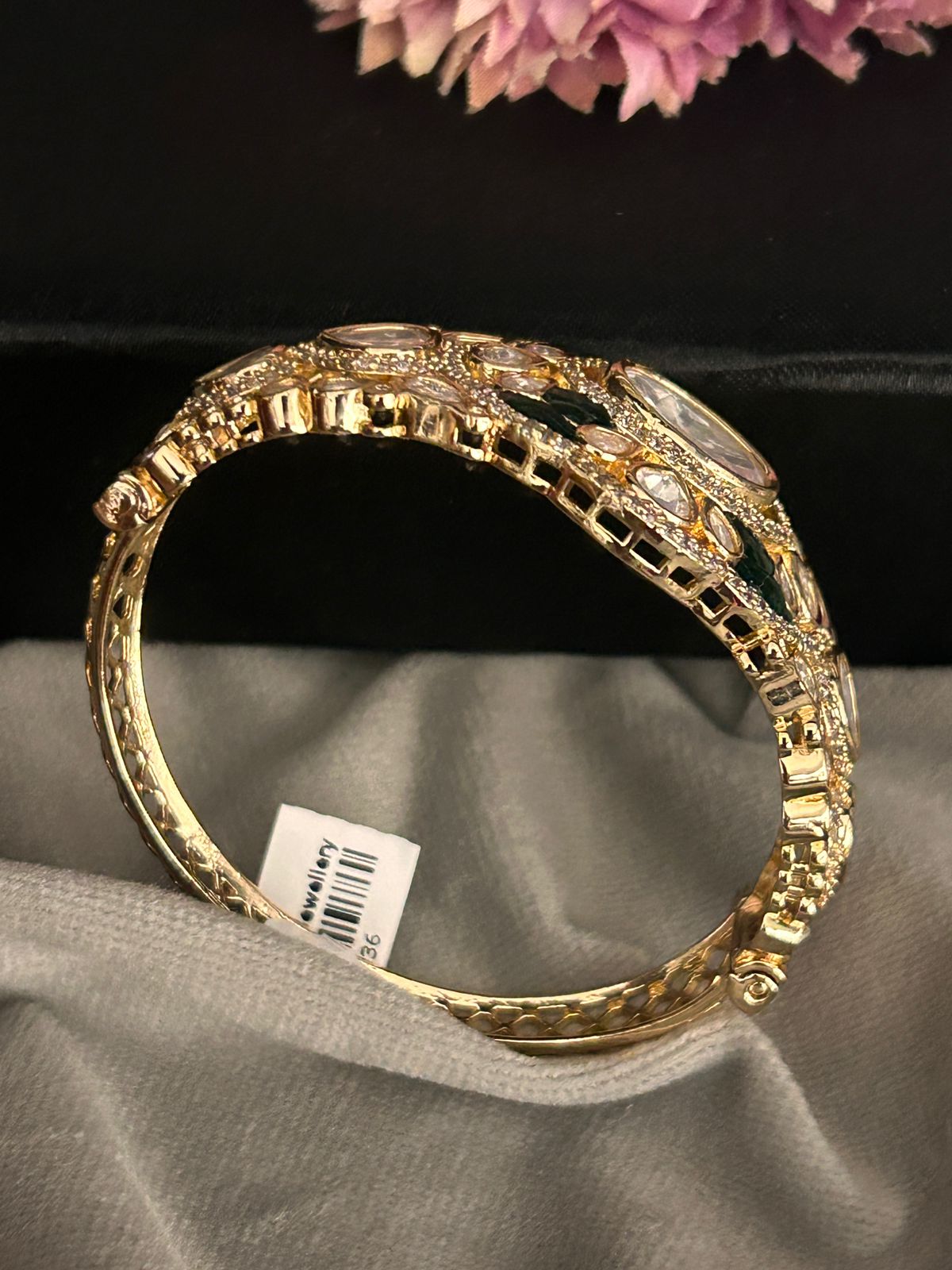 Grand Kundan Openable Bracelet with Green Enamel