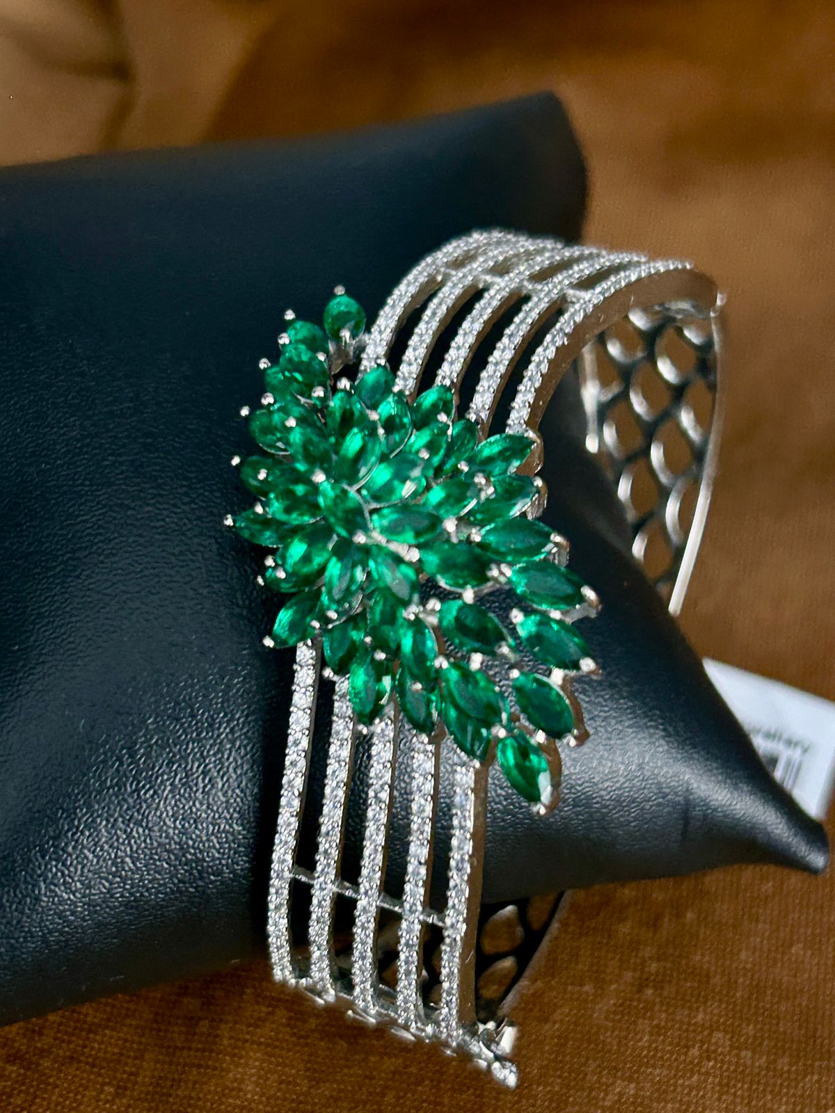 Emerald Cluster Diamond Look Openable Bracelet