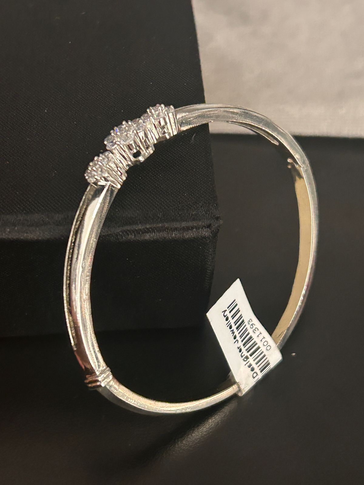 Elegant Triple Floral CZ Openable Bracelet