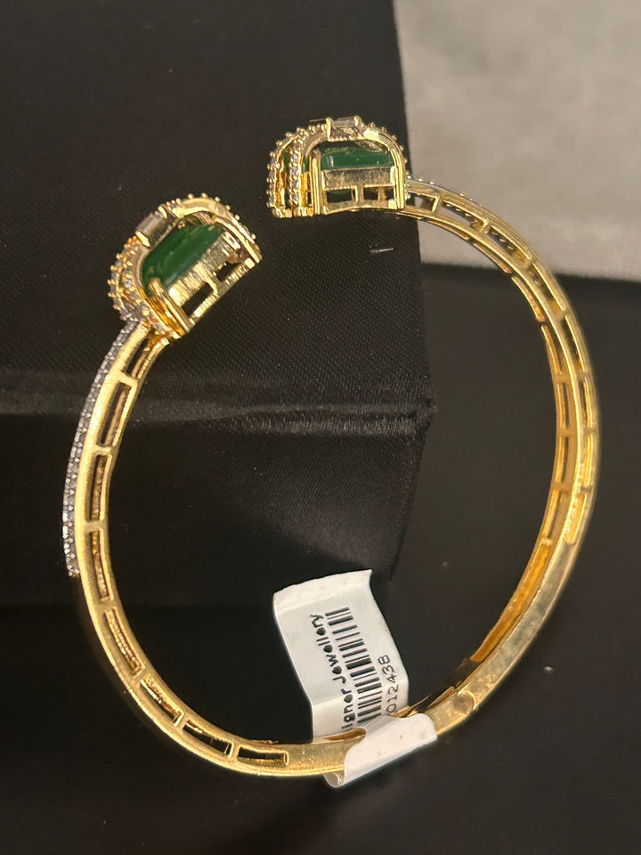 Dual Emerald Cut Openable Bracelet