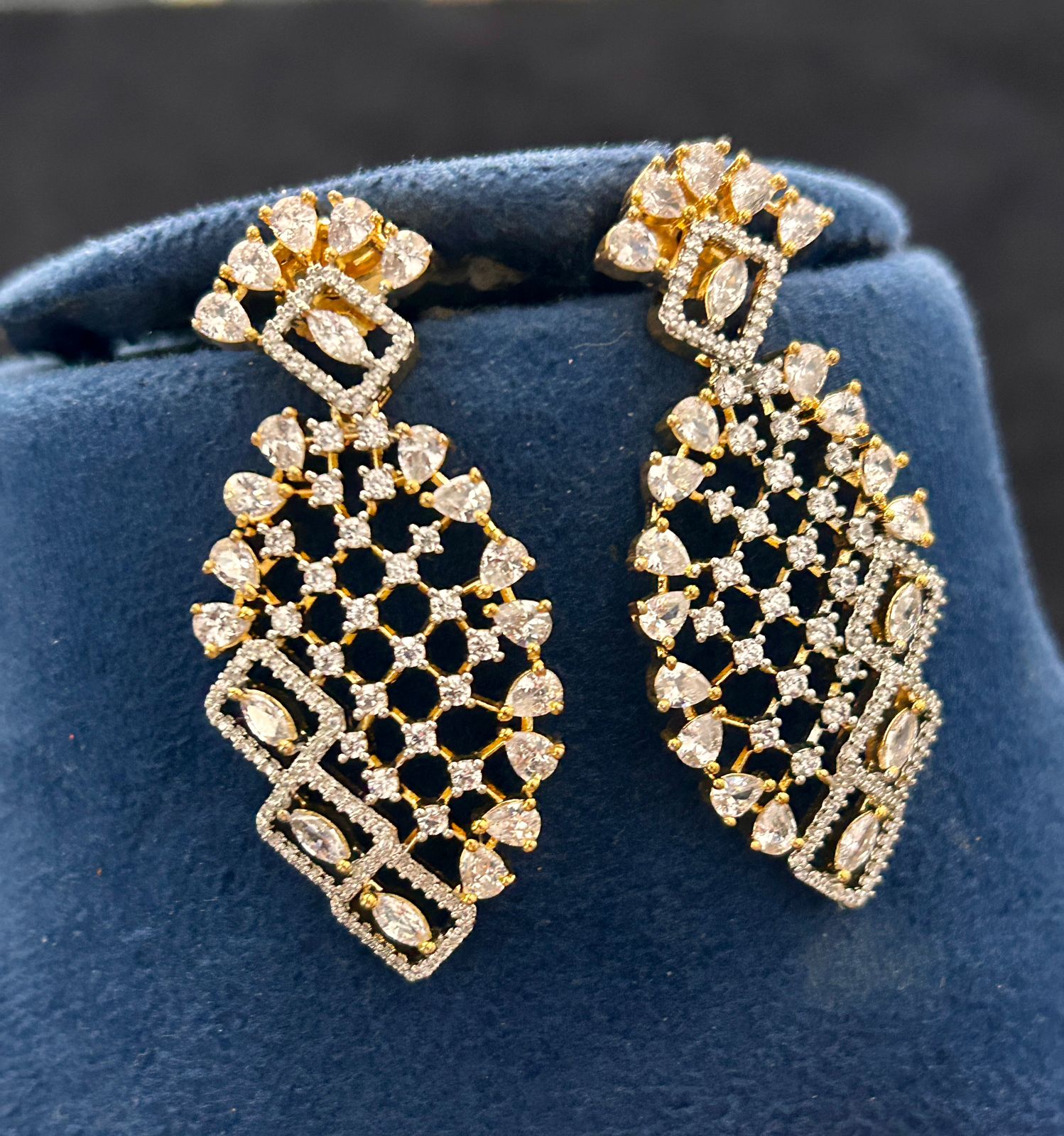 Diamond Look Designer Choker Necklace Set with Earrings