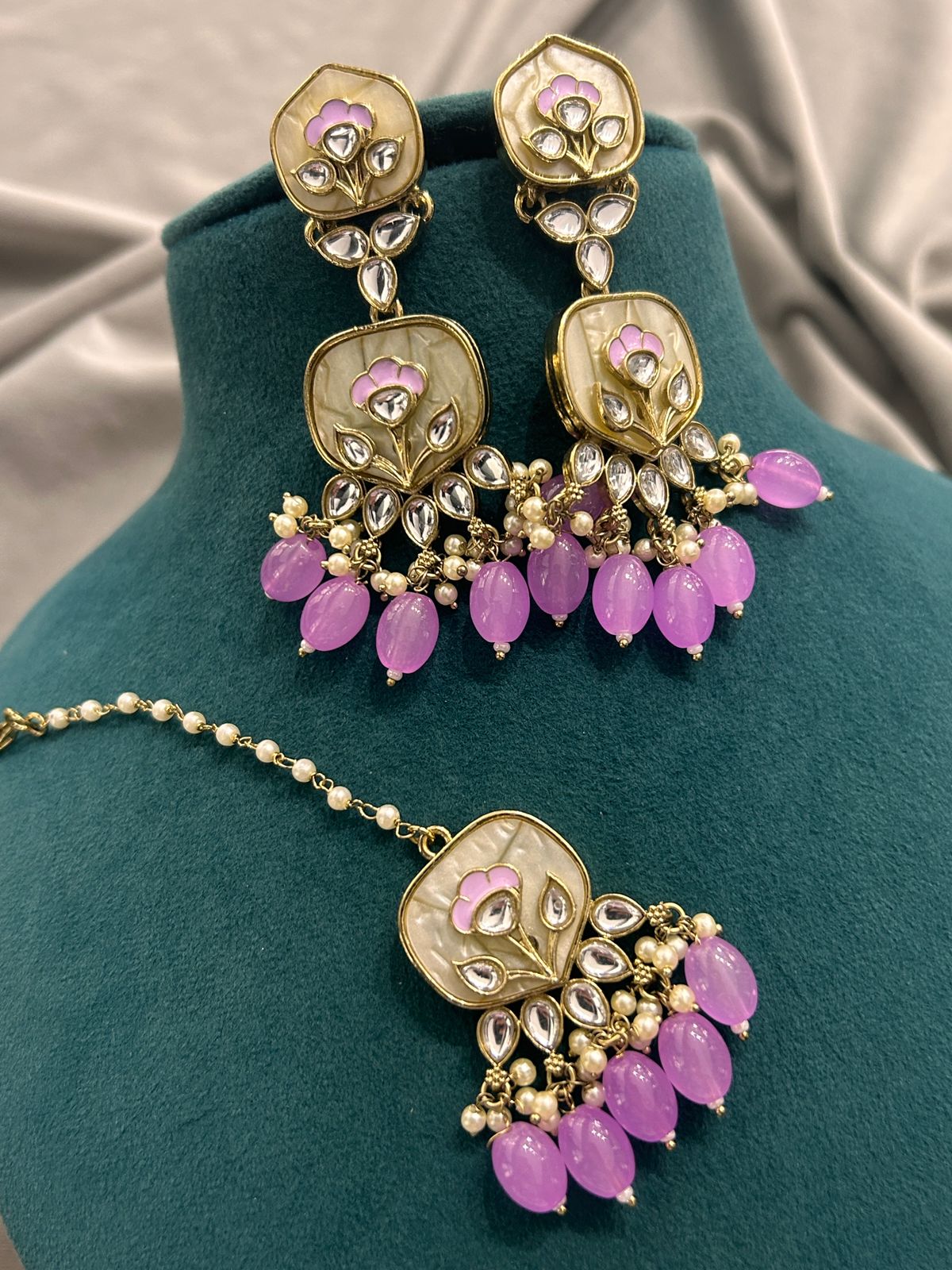 Lavender Stone Kundan Bridal Set with Earrings & Maang Tikka