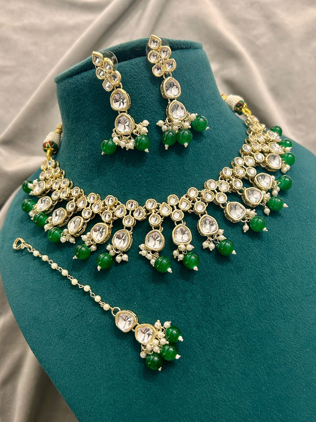 Emerald Green Beaded Kundan Necklace Set with Maang Tikka & Earrings