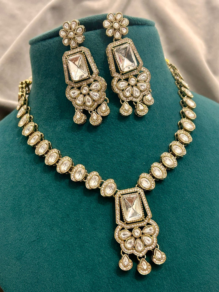 Royal Kundan Necklace Set with Oversized Earrings