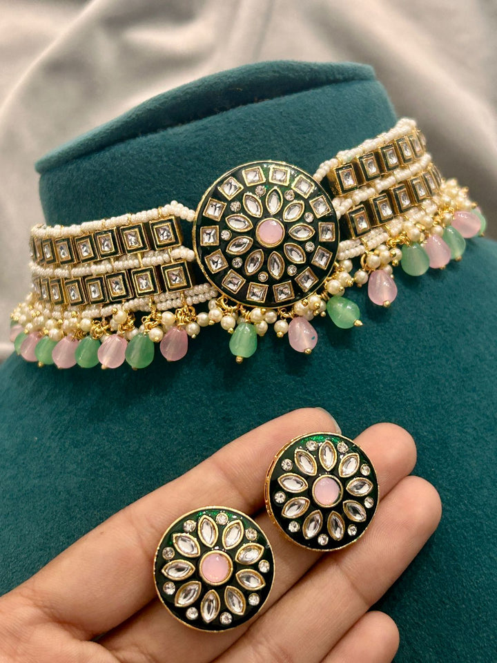 Kundan Pearl Choker Necklace Set with Round Stud Earrings