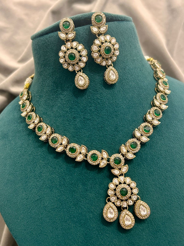 Royal Emerald Kundan Necklace Set with Earrings