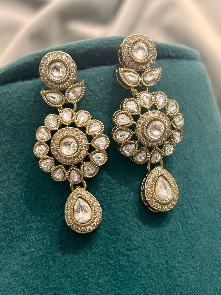 Classic White Kundan Necklace Set with Earrings