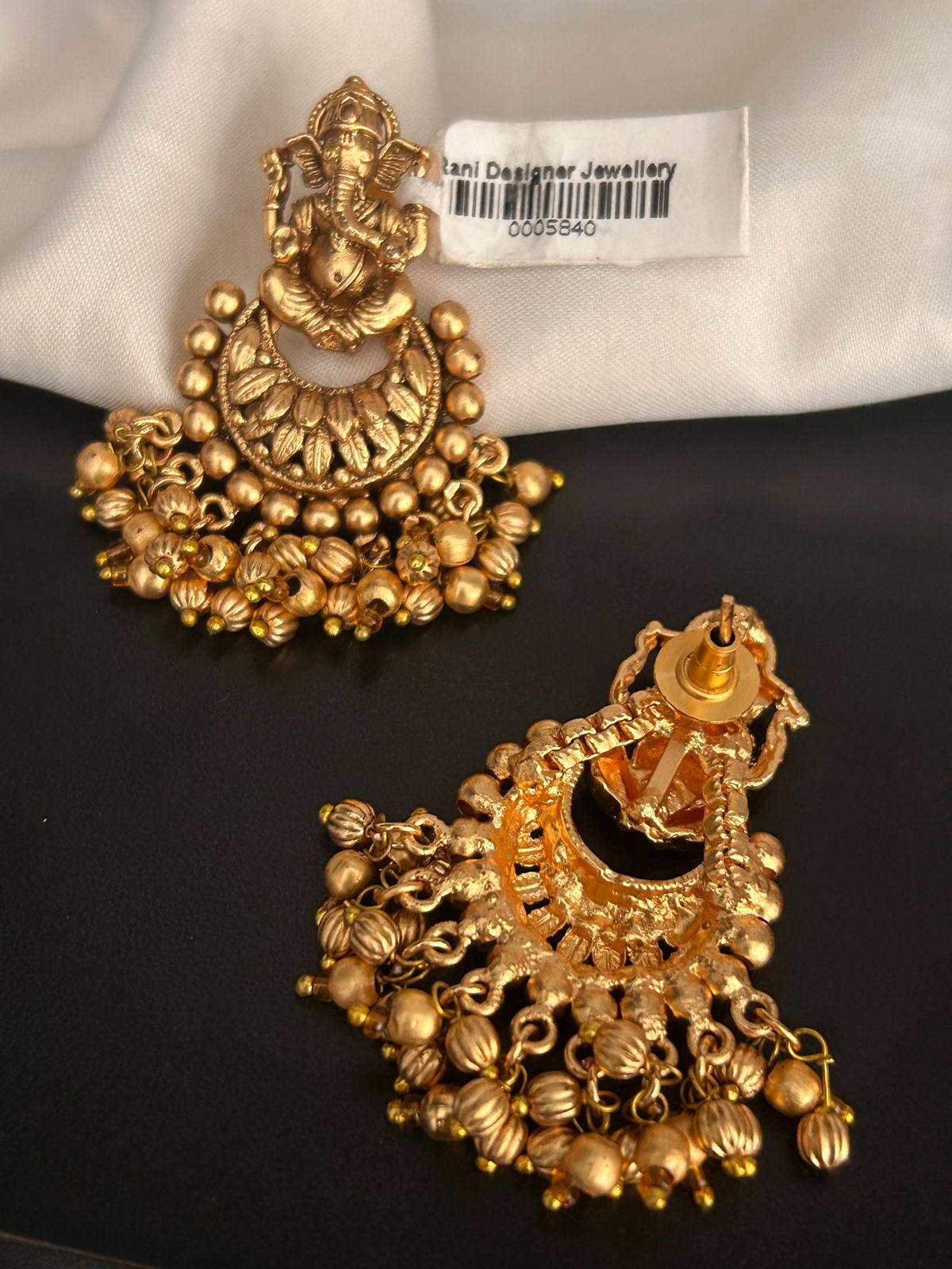 Antique Gold Finish Ganesha Temple Earrings
