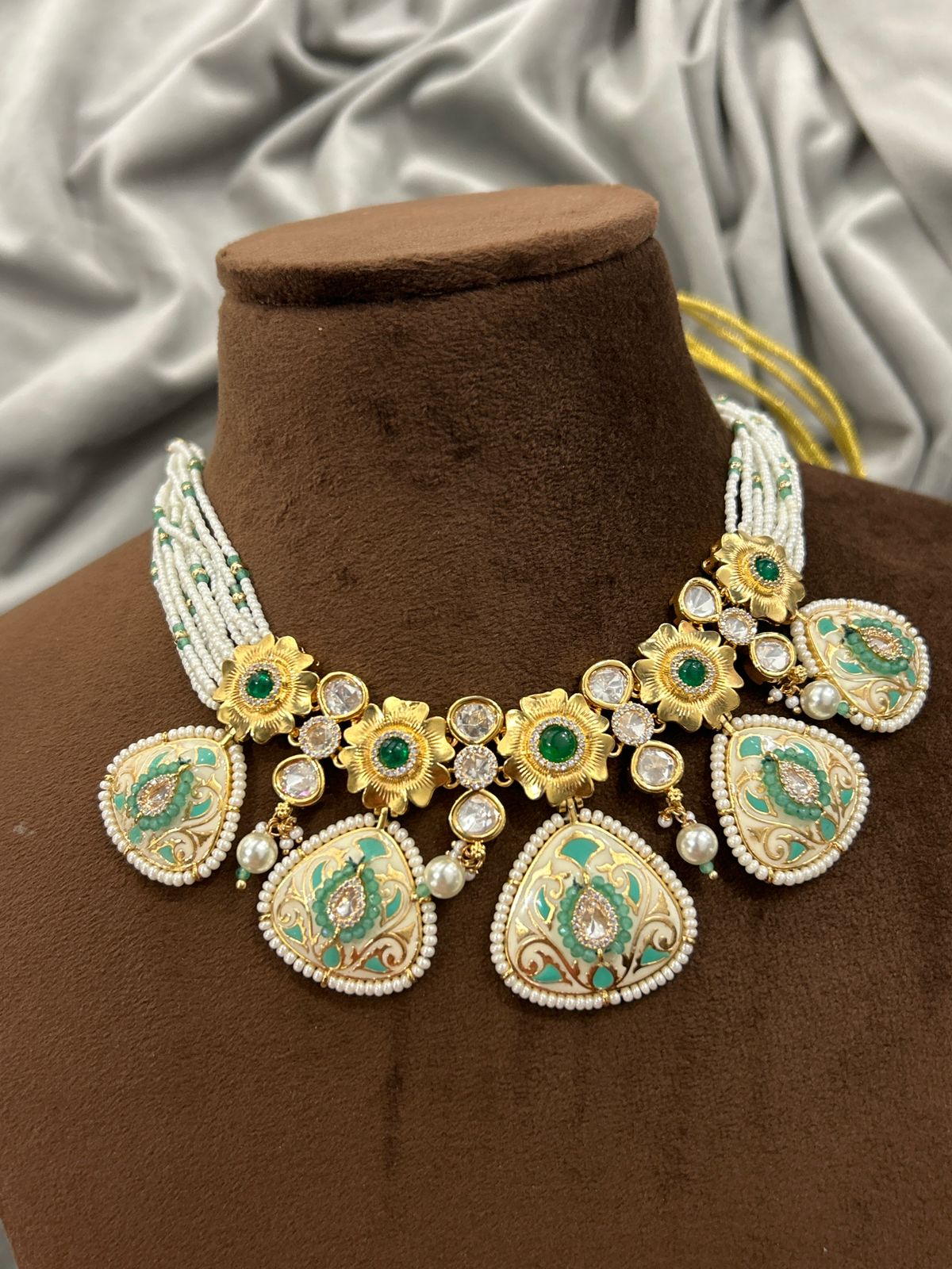 Emerald Green Enamel Kundan Necklace Set