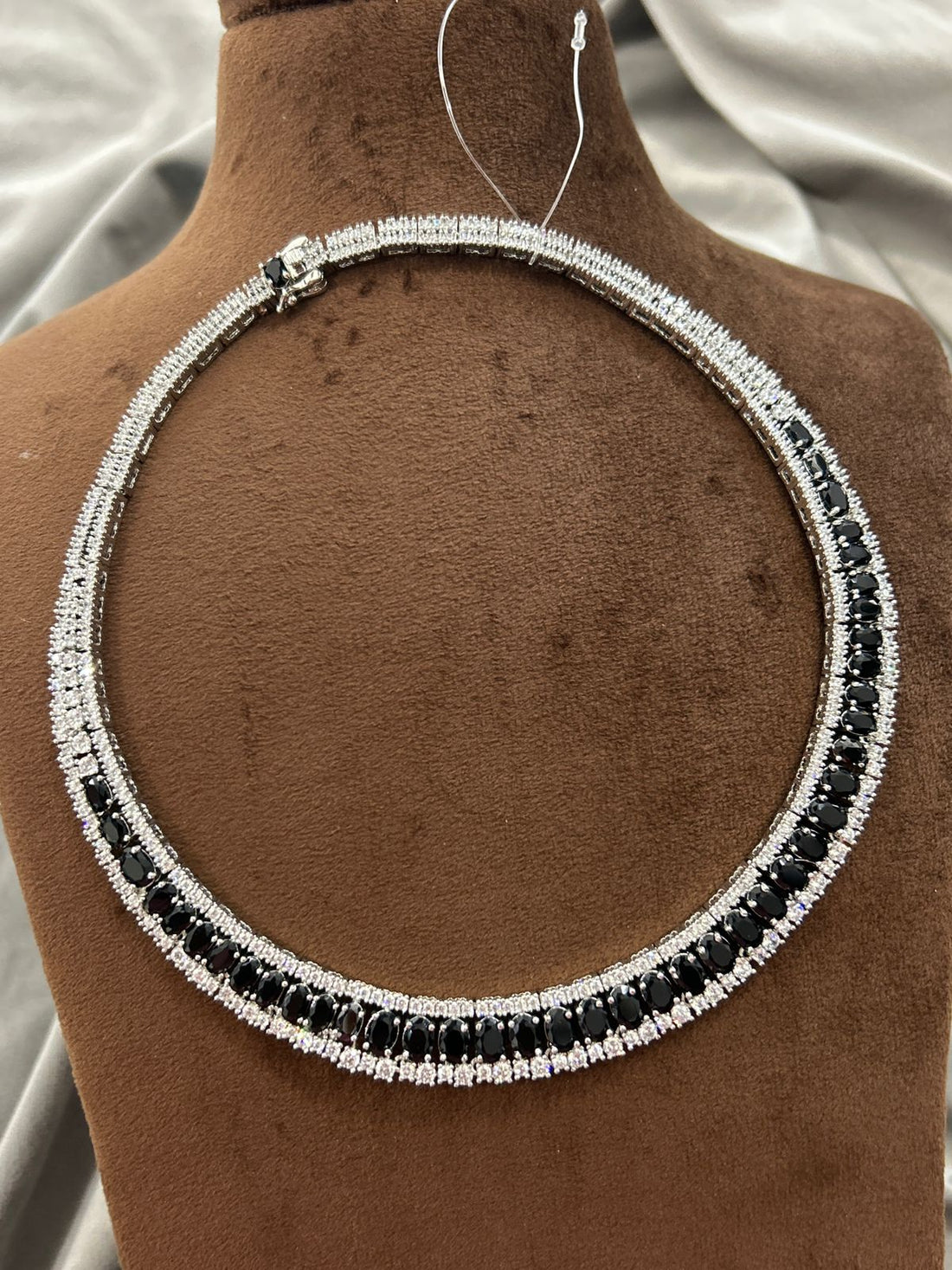 Black Stone Diamond Choker Necklace Set