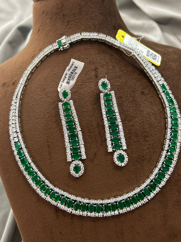 Emerald Green Diamond Choker Necklace Set